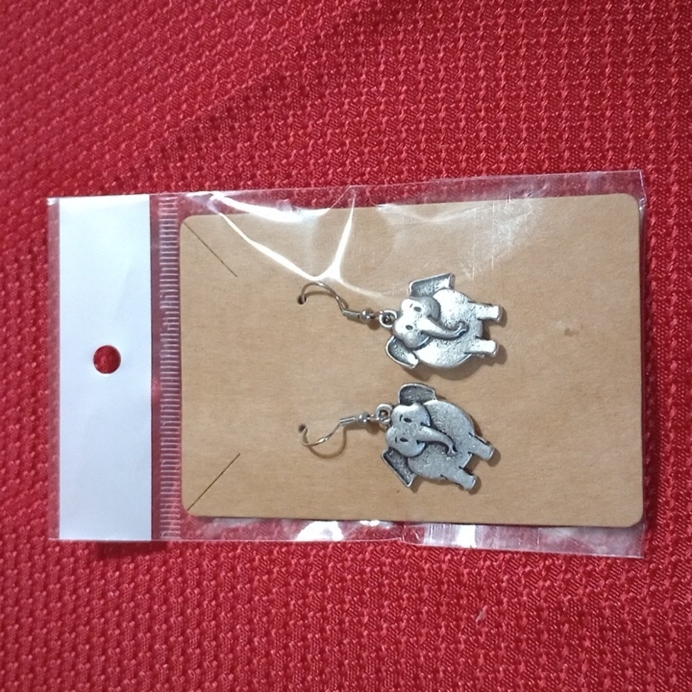Earrings: Vintage Elephant Fishhooks